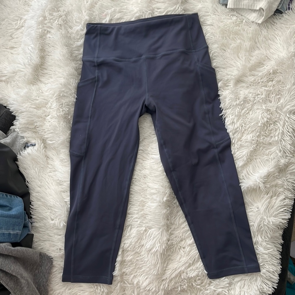 Grey athletic capri’s